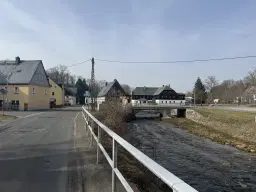 Woonhuis met 5 eenheden op perceel van 1.803 m² in Nassau, Freiberg, nabij Frauenstein - Duitsland