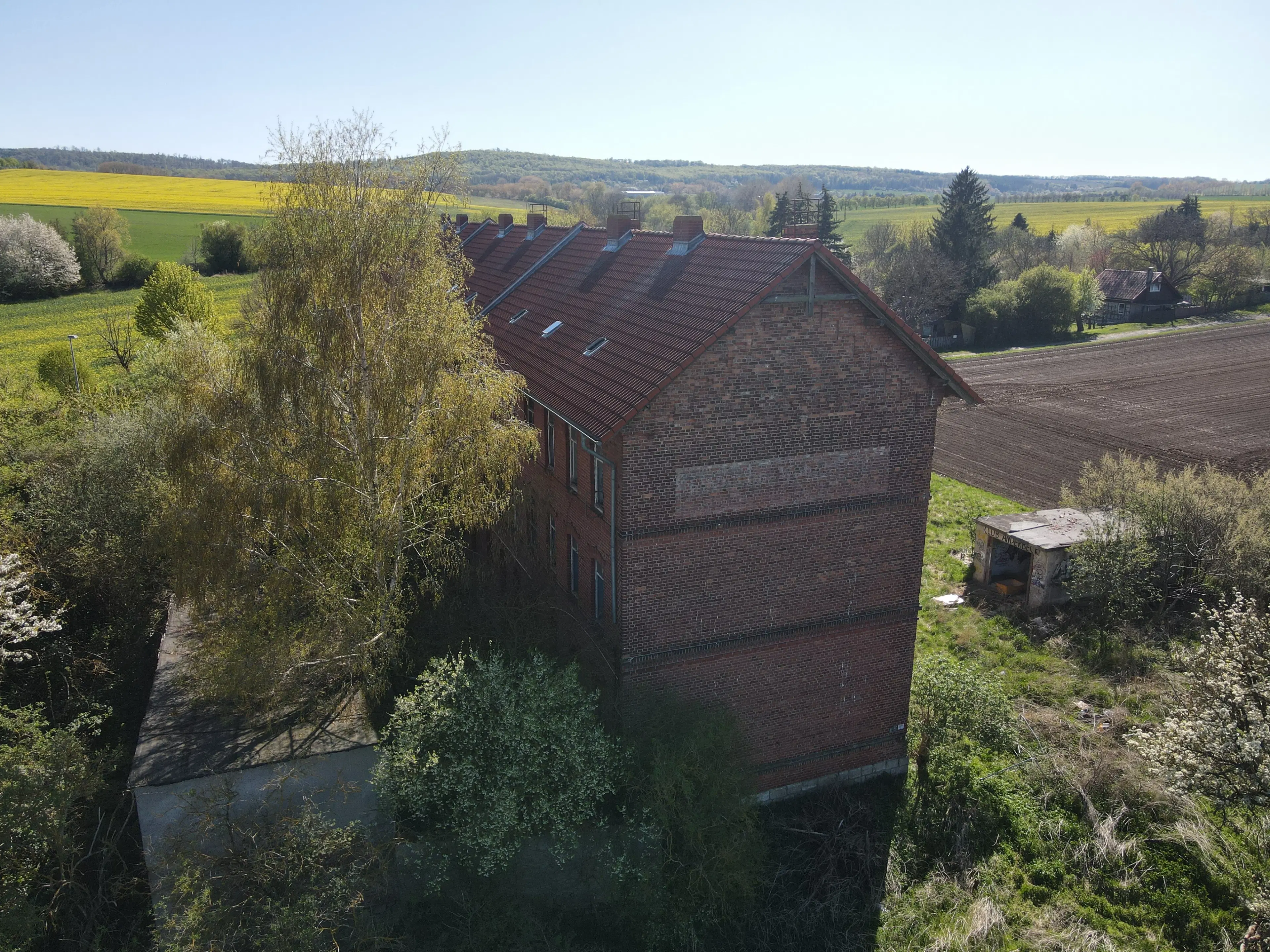 Beleggingsobject 18 eenheden op 3.087 m² perceel in nabij Braunschweig, Anderbeck, Huy - Duitsland