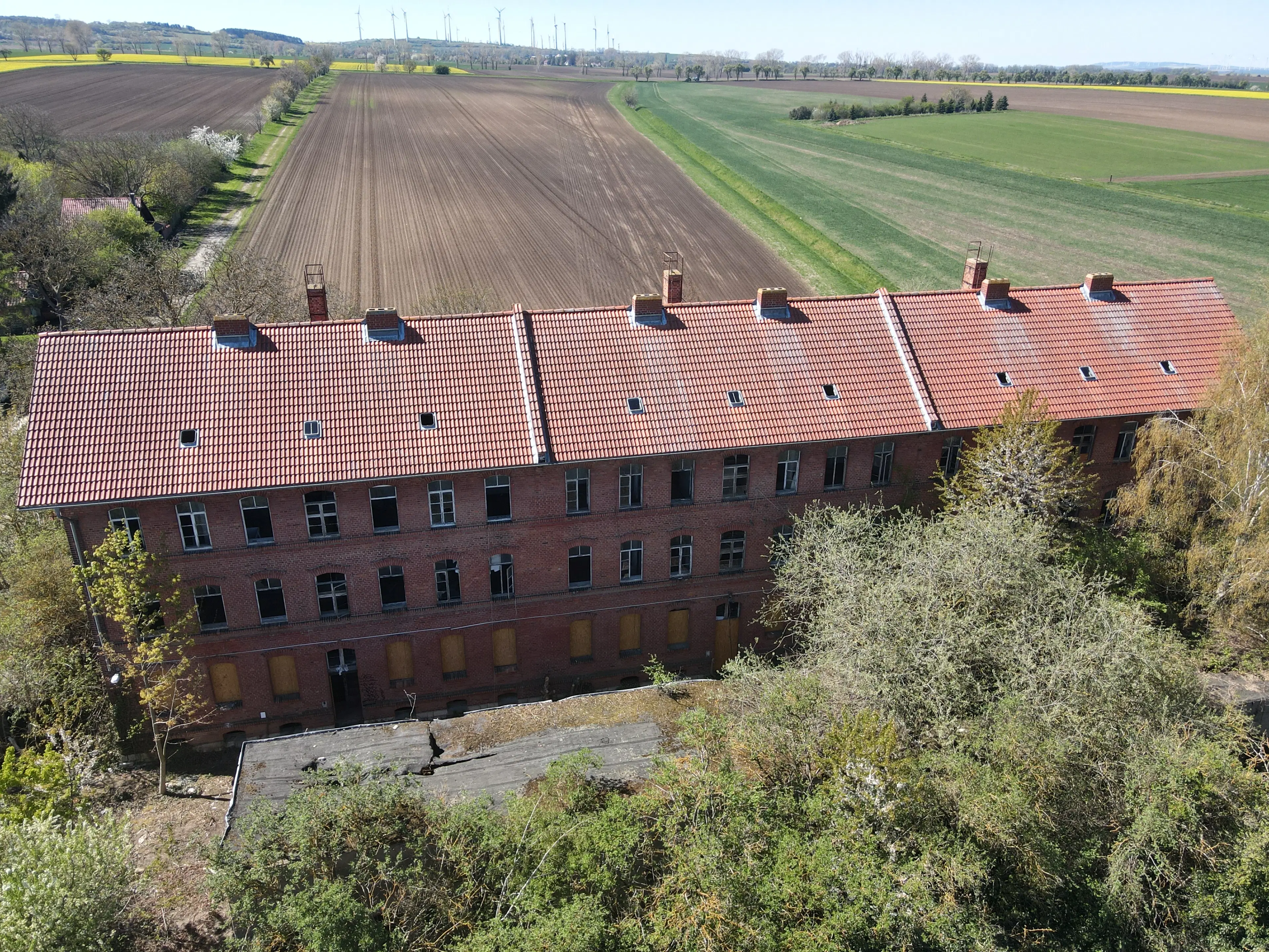 Beleggingsobject 18 eenheden op 3.087 m² perceel in nabij Braunschweig, Anderbeck, Huy - Duitsland