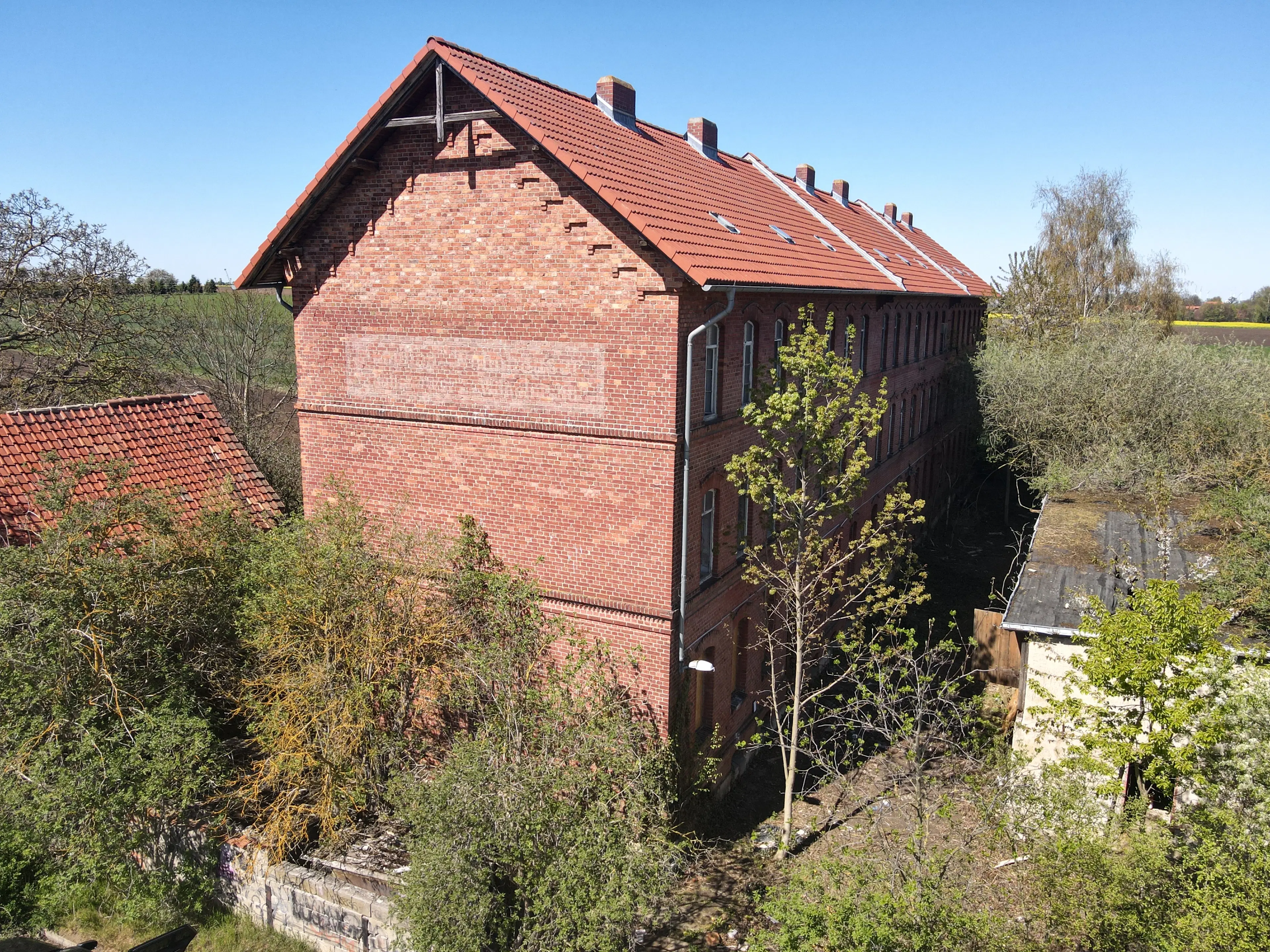 Beleggingsobject 18 eenheden op 3.087 m² perceel in nabij Braunschweig, Anderbeck, Huy - Duitsland