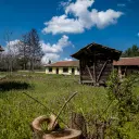 Perceel van 2.090 m² + Gezinswoning + Bijgebouwen - Karaisen, Veliko Tarnovo - Bulgarije