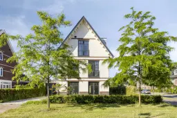 Badhoevedorp, Trompetbloemstraat 1
