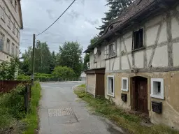 Vakwerkhuis op perceel van 520 m² in Seifhennersdorf - Duitsland