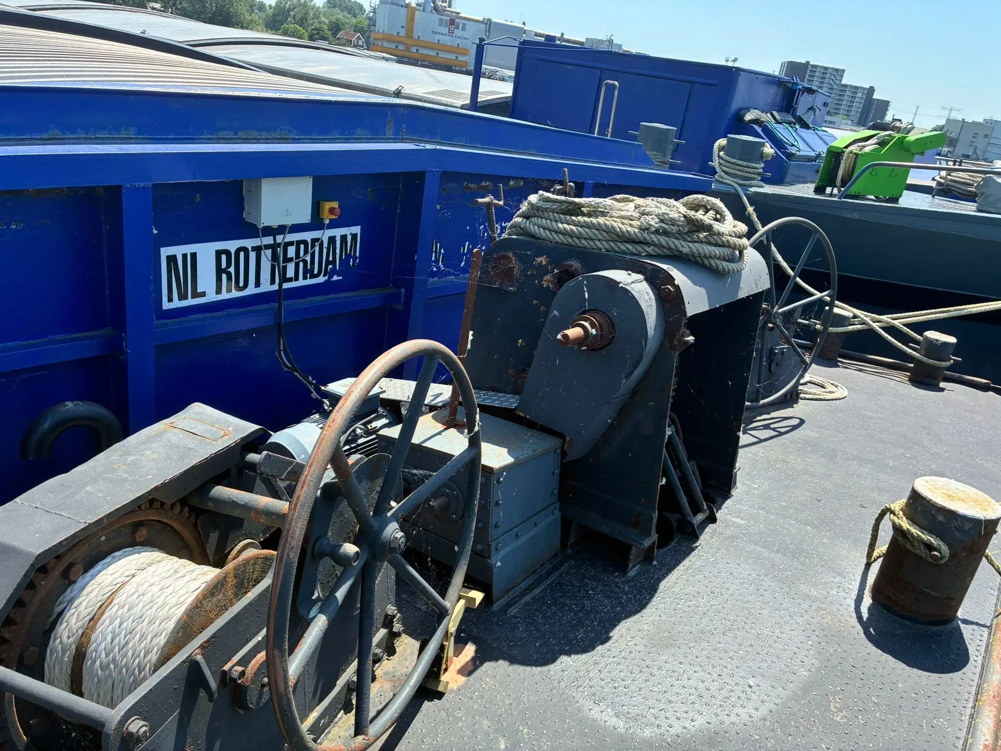 Jansma Barge 105, stalen duwbak te Zaandam