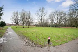 Oss, Lisztgaarde 204