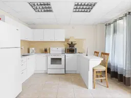 3 one-bedroom apartments (A-8) gelegen in Tower Building van Rainbow Beach Club te Cupecoy (Sint Maarten)