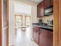 Appartement (A-16) gelegen in Tower Building van Rainbow Beach Club te Sint Maarten