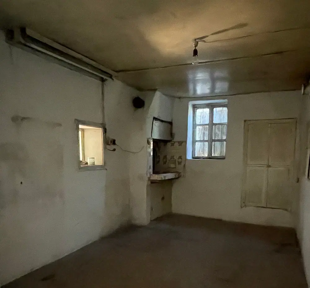 Huis met 2.170 m2 grond en bijgebouwen in Gorna Studena (Veliko Tarnovo) - Bulgarije