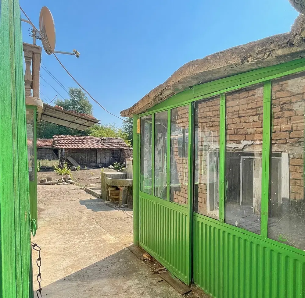 Huis met 2.170 m2 grond en bijgebouwen in Gorna Studena (Veliko Tarnovo) - Bulgarije
