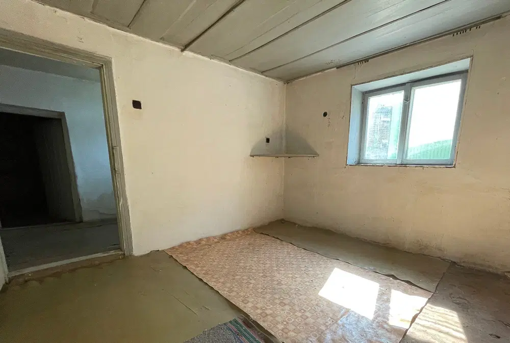 Huis met 2.170 m2 grond en bijgebouwen in Gorna Studena (Veliko Tarnovo) - Bulgarije
