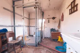 Huis met 431 m2 grond en bijgebouwen in Gyurgich (Vidin) - Bulgarije