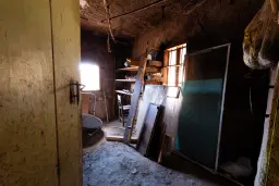 Huis met 431 m2 grond en bijgebouwen in Gyurgich (Vidin) - Bulgarije