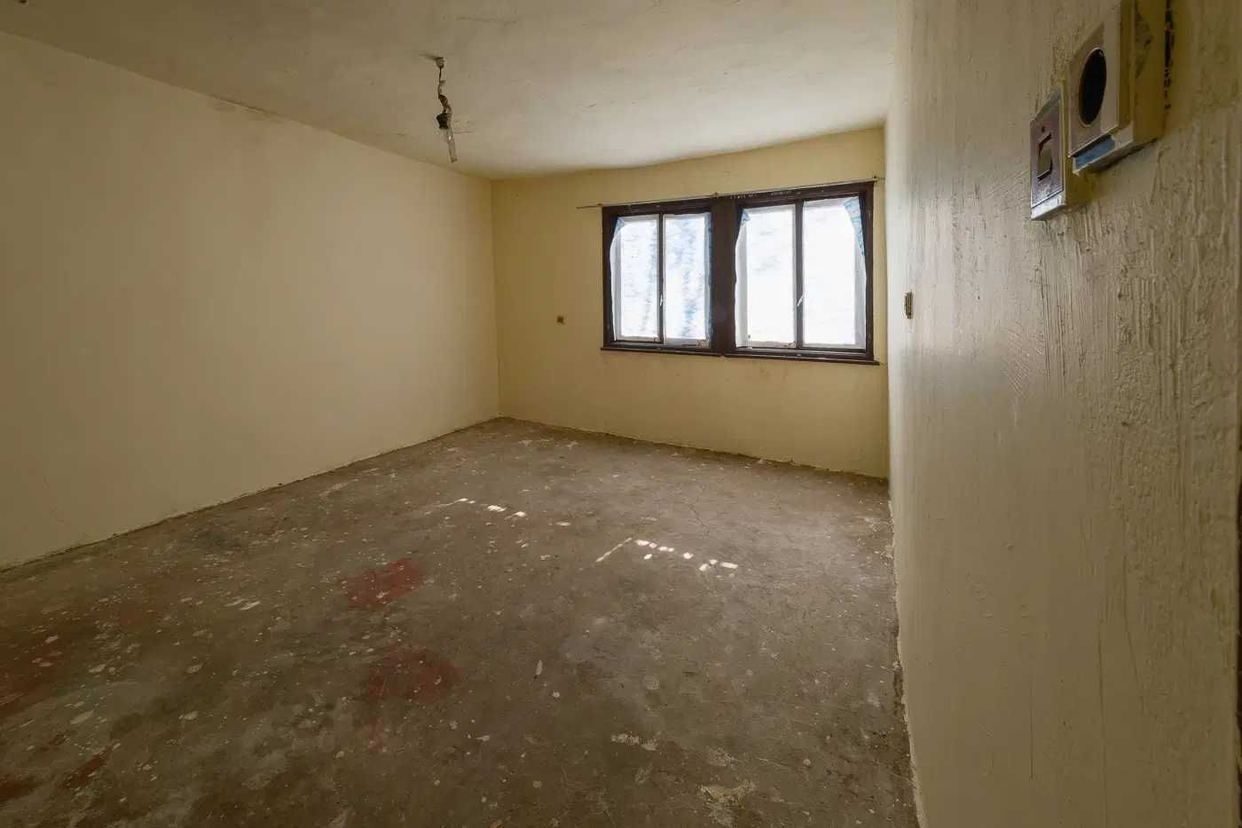 Huis met 431 m2 grond en bijgebouwen in Gyurgich (Vidin) - Bulgarije