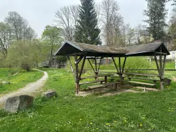 Vooroorlogse hoogbouw bunker op 3.341 m2 perceel in Greiz Thüringen - Duitsland