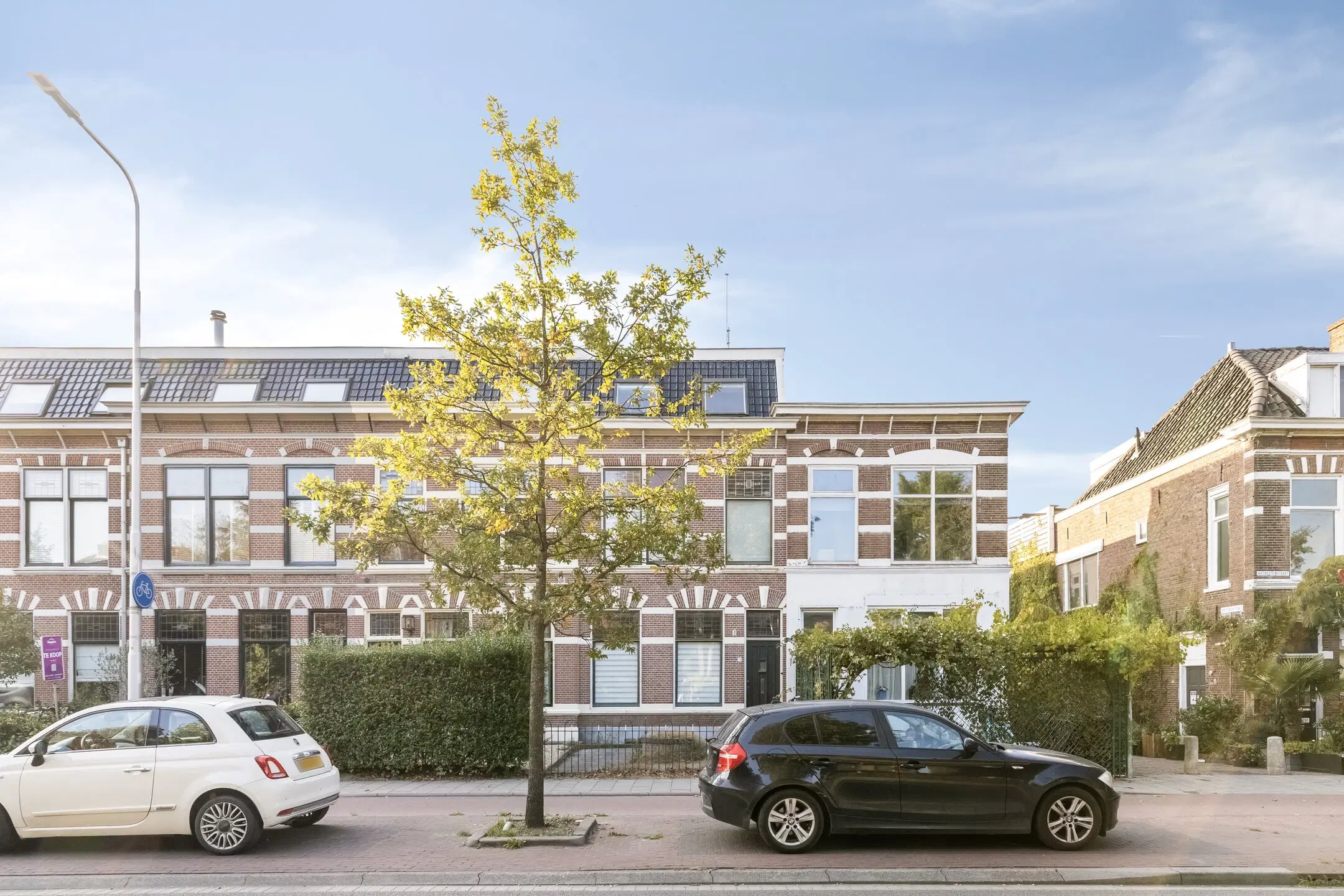 Hillegom, Weeresteinstraat 77 / Kortenbachstraat 1 en 3