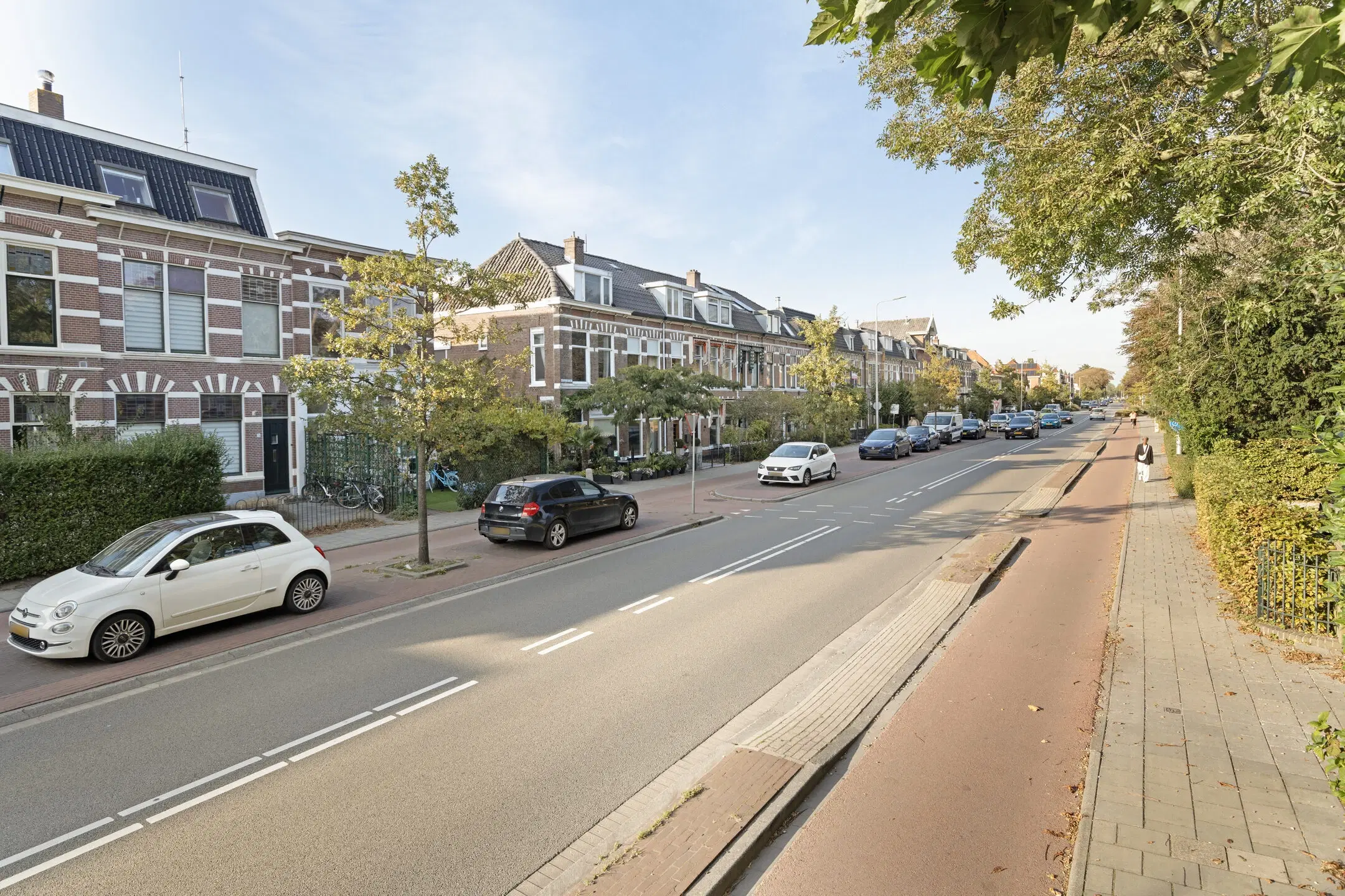 Hillegom, Weeresteinstraat 77 / Kortenbachstraat 1