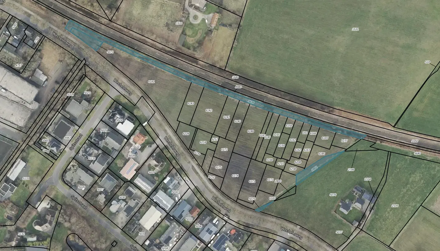 11 percelen agrarische grond