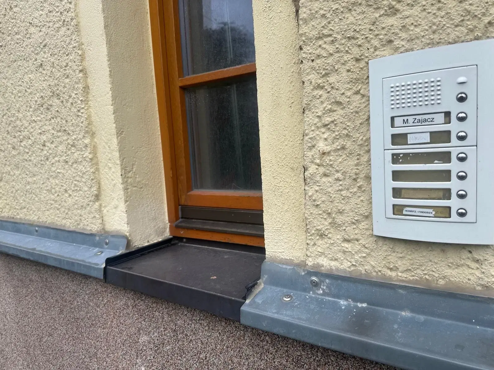 Beleggingsobject 6 (casco) appartementen in Beerwalde - Duitsland