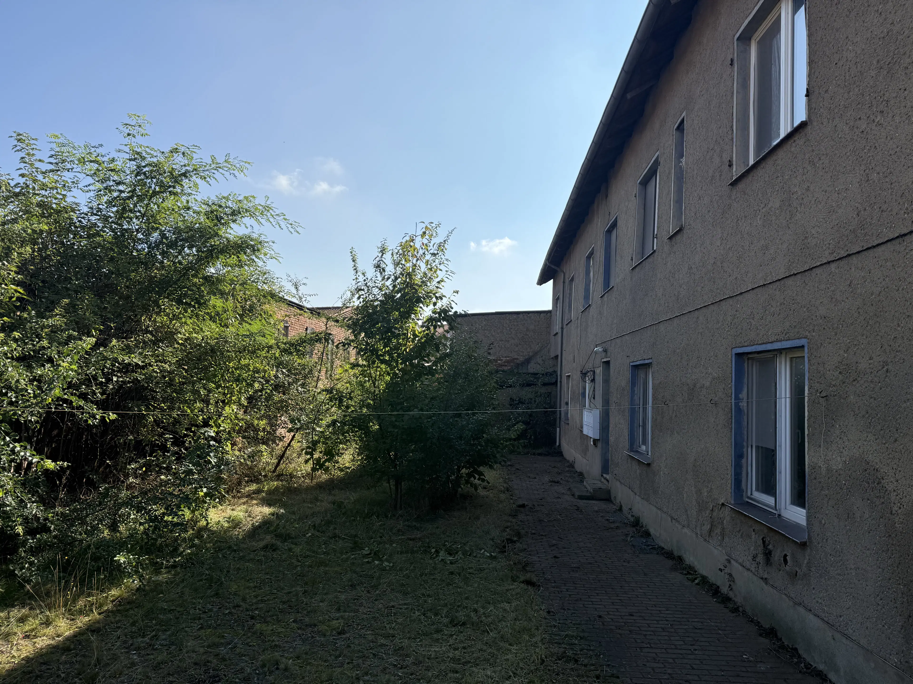 Beleggingsobject met 7 ruime appartementen en garages nabij Maagdenburg, Hamersleben - Duitsland