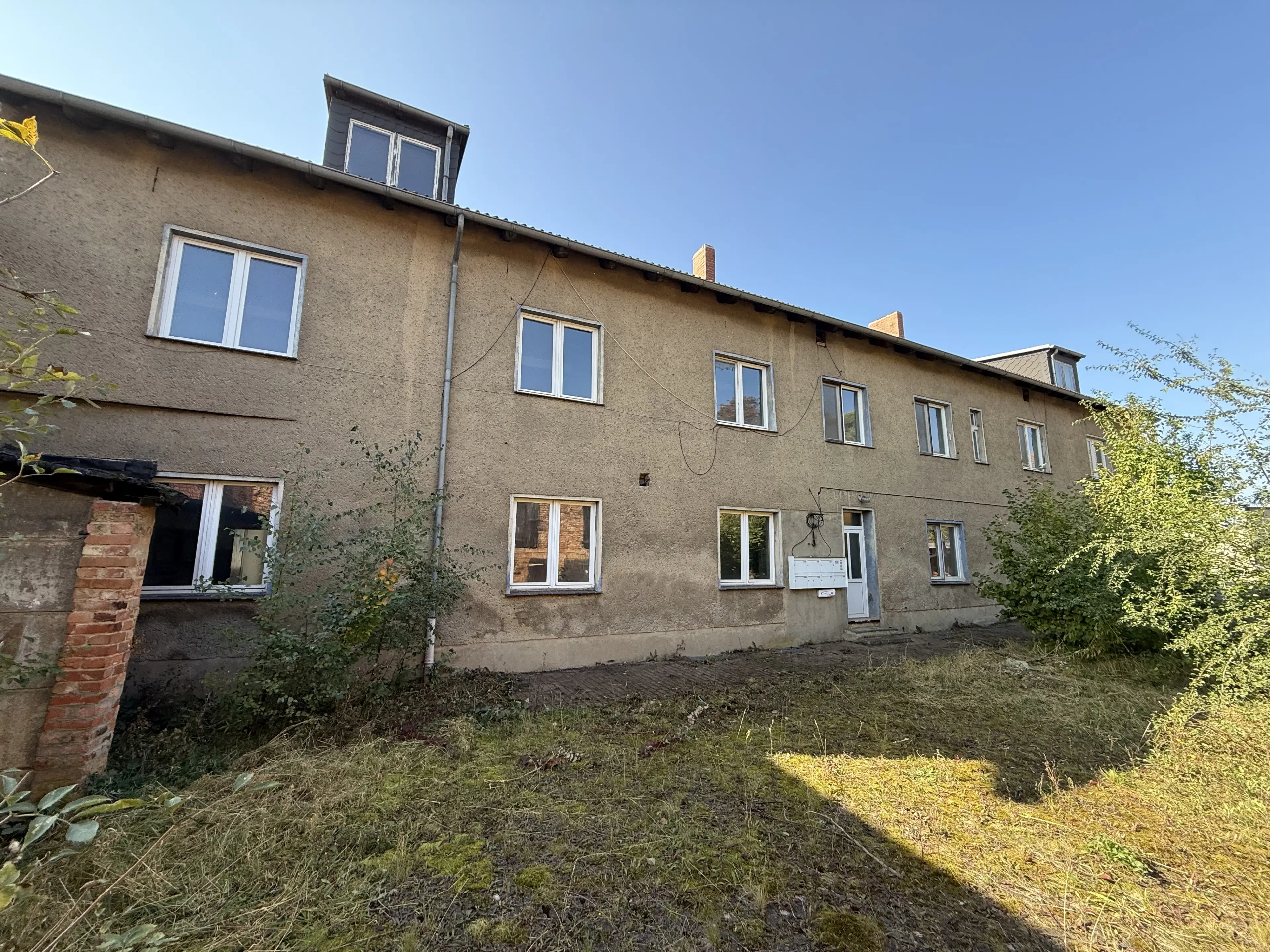 Beleggingsobject met 7 ruime appartementen en garages nabij Maagdenburg, Hamersleben - Duitsland