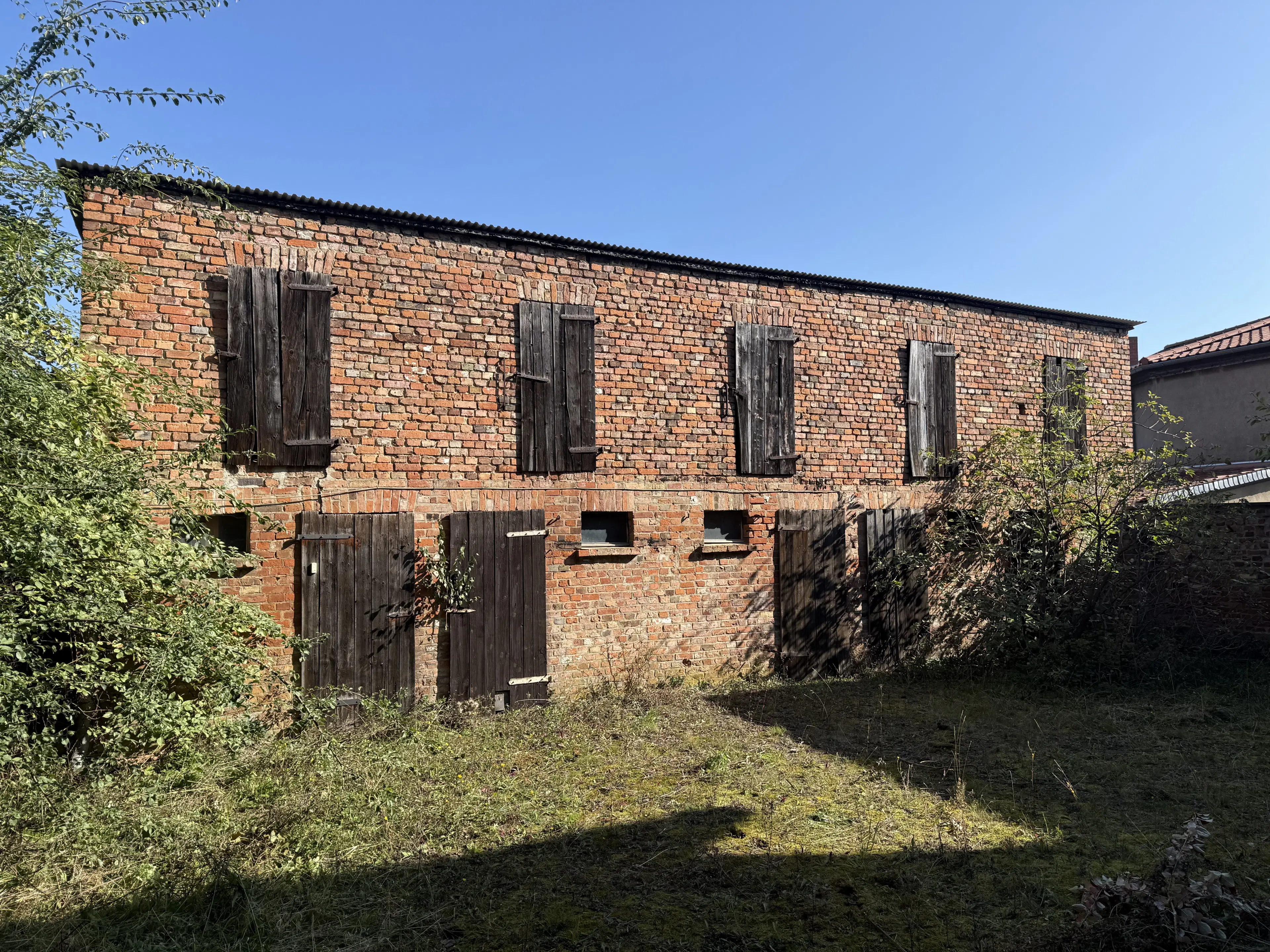 Beleggingsobject met 7 ruime appartementen en garages nabij Maagdenburg, Hamersleben - Duitsland