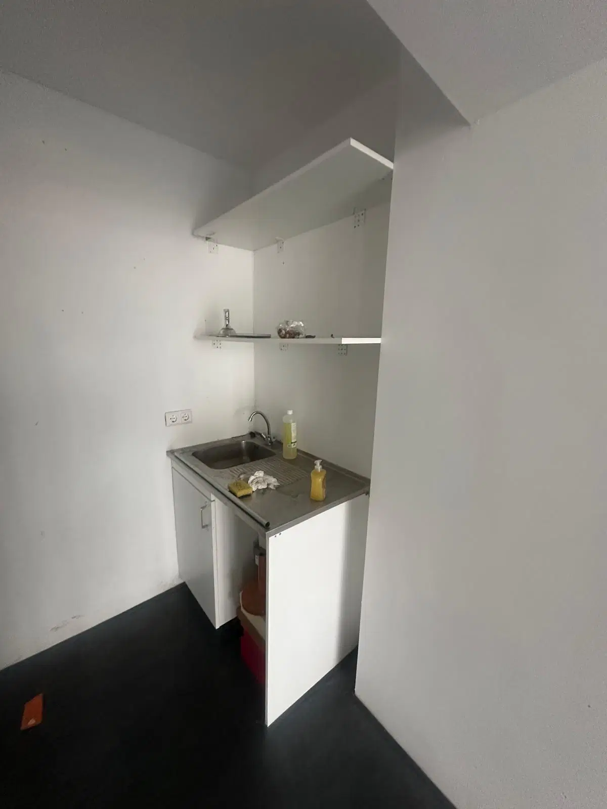 Delft, Vrouwjuttenland 5 - 7