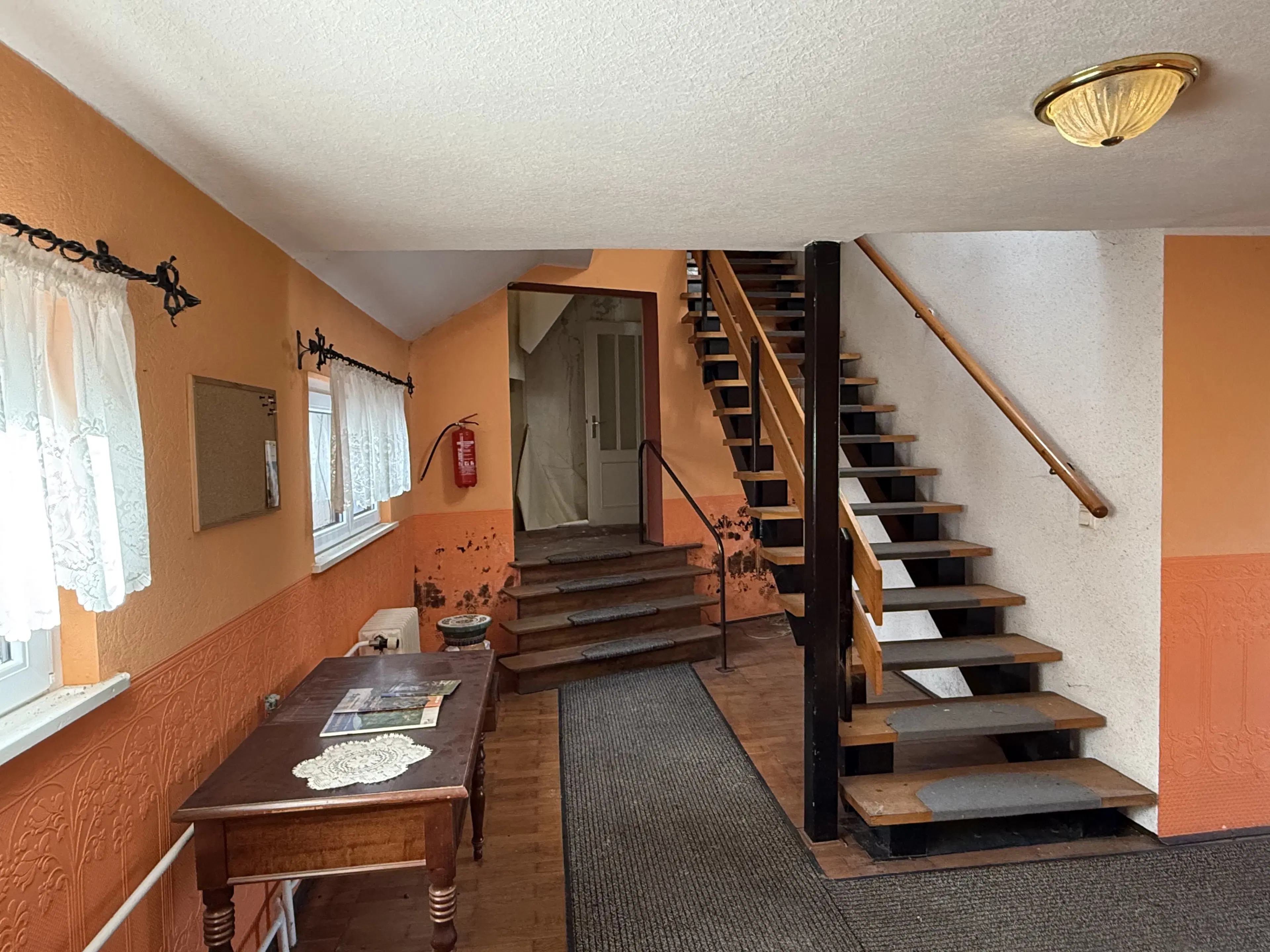 Hotel "Harry's Österreichische Hütte" met 13 kamers in Lawalde - Duitsland