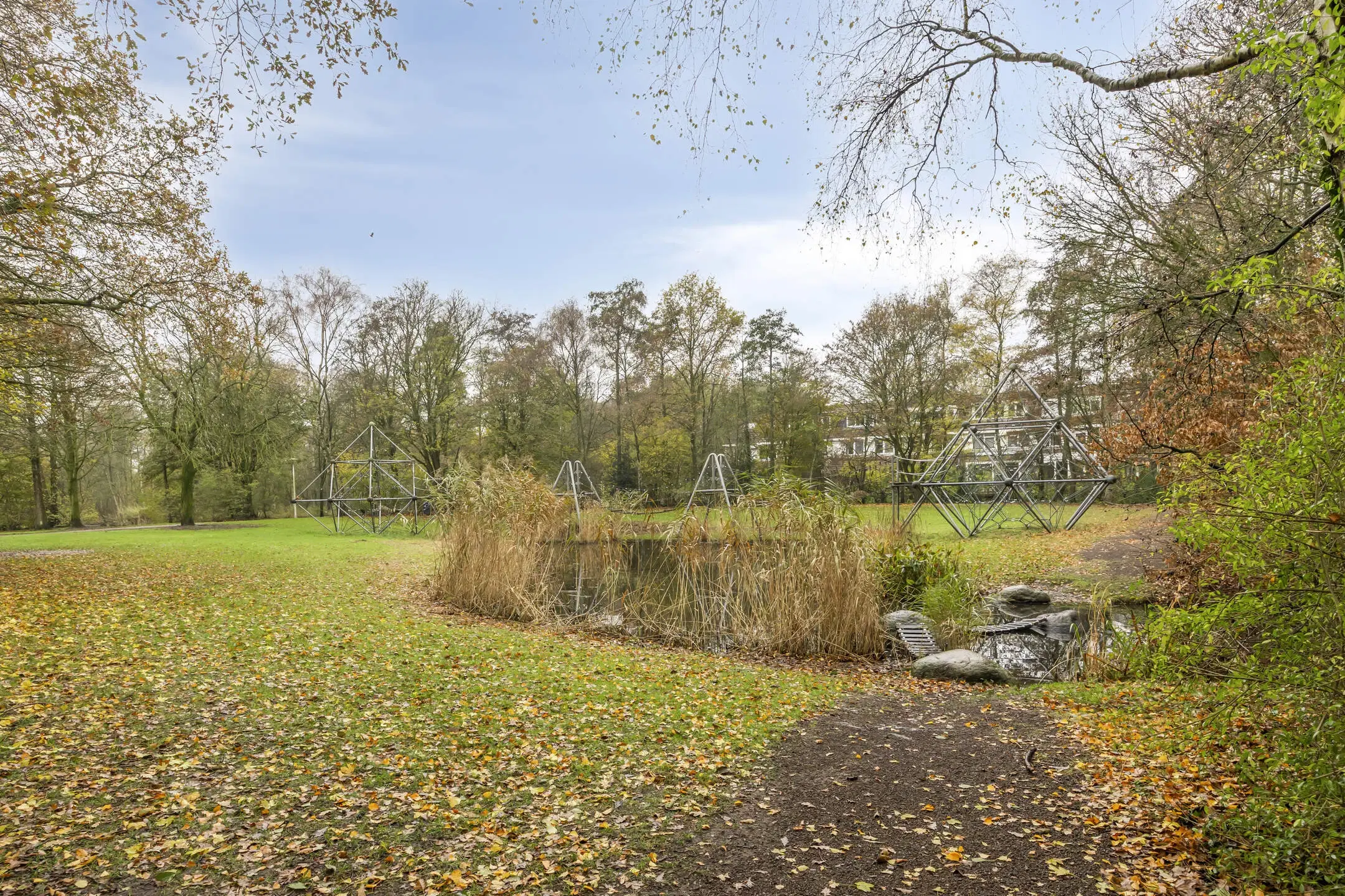 Amstelveen, Troubadour 150