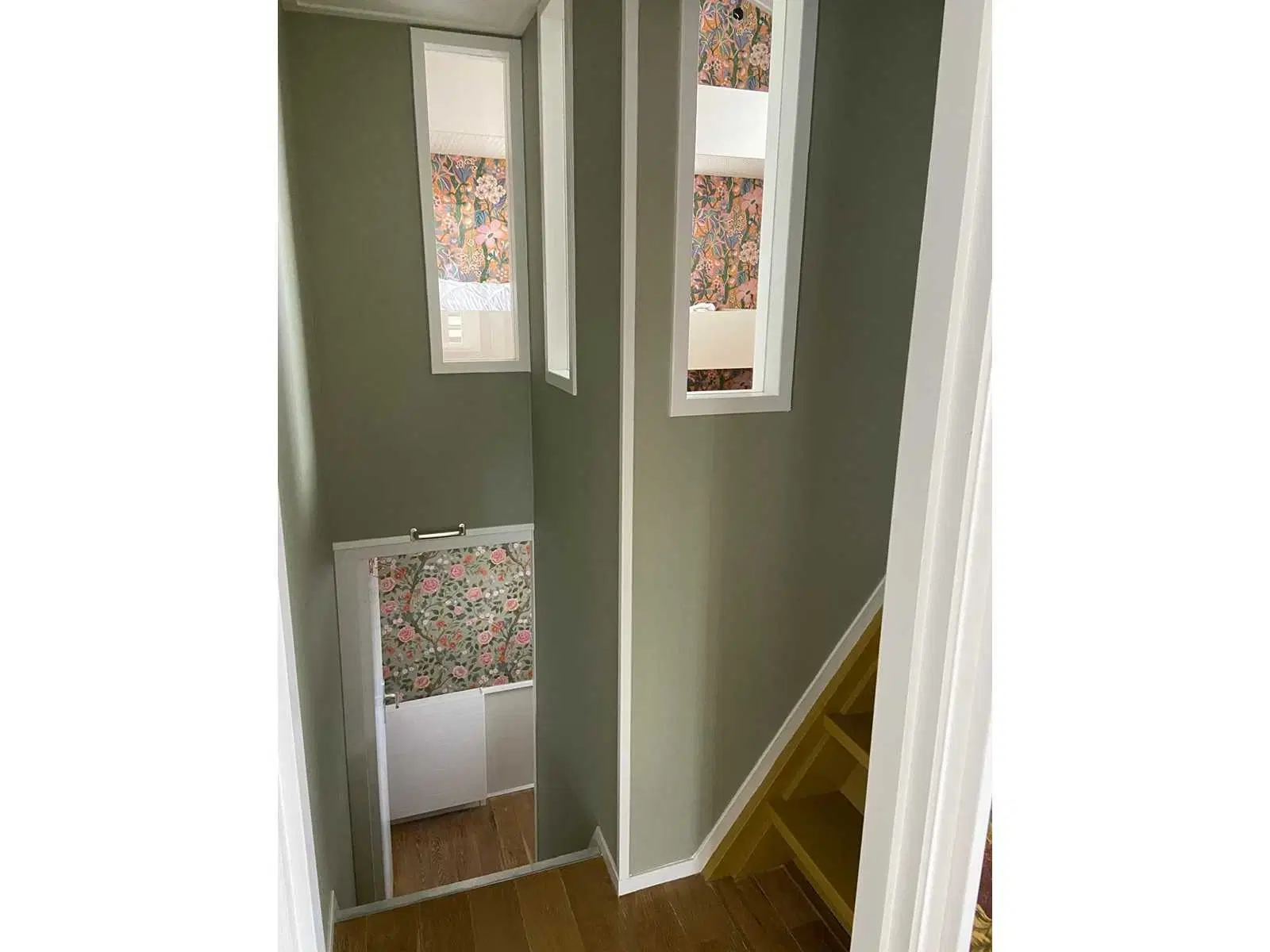 Moderne Woonboot / Woonark te Heeg