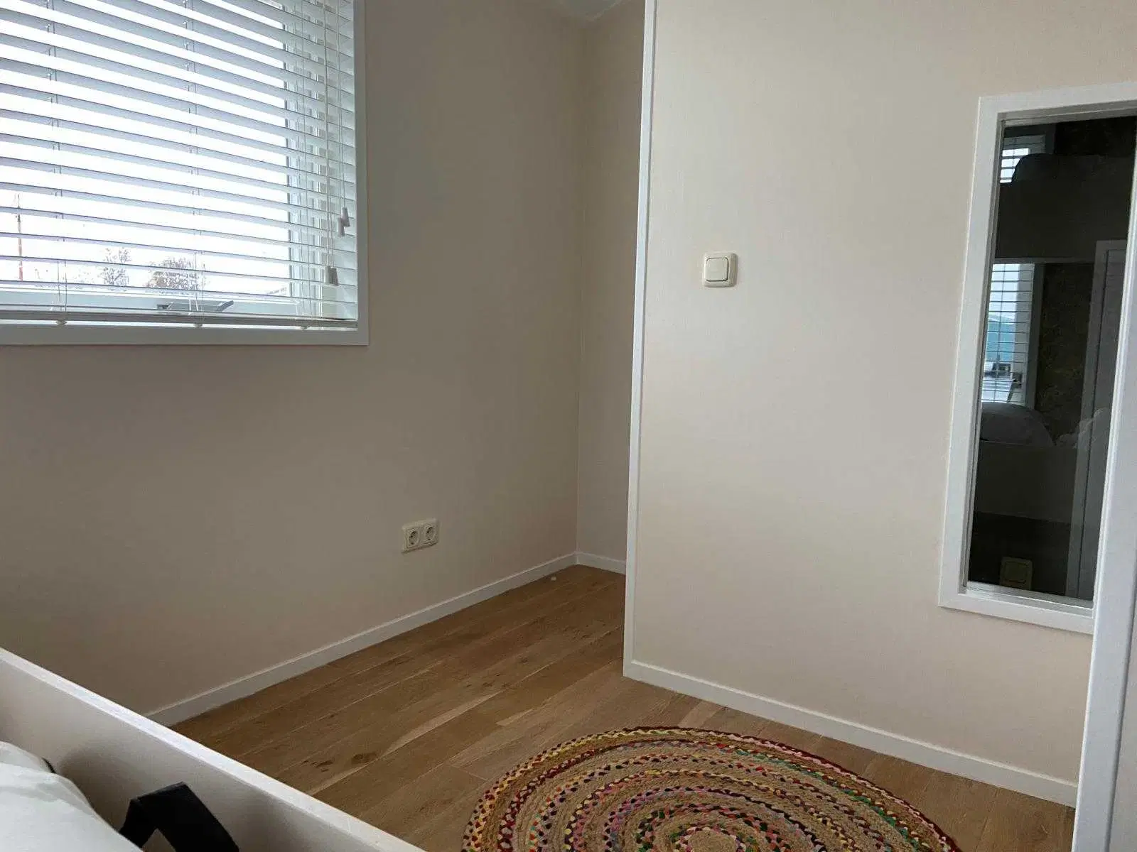 Moderne Woonboot / Woonark te Heeg