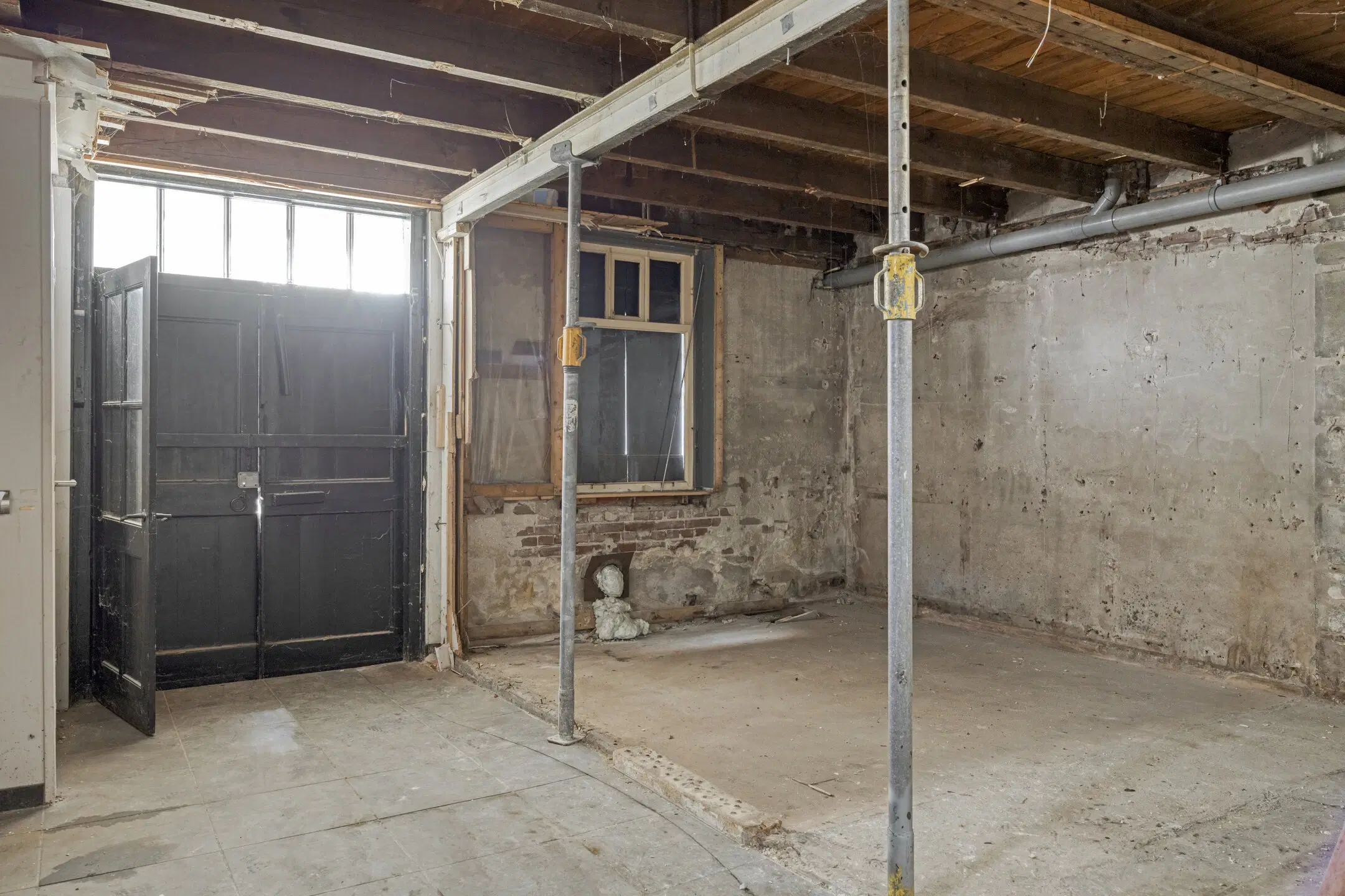 INSCHRIJVING | Rotterdam, Bovenstraat 127, 129 A/B en 131