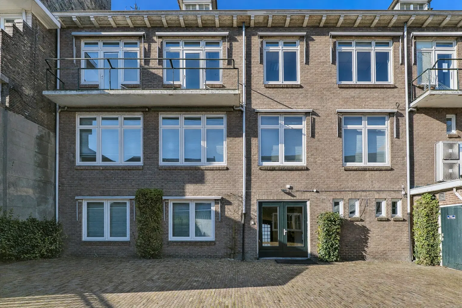 Dordrecht, Blauwpoortsplein 4