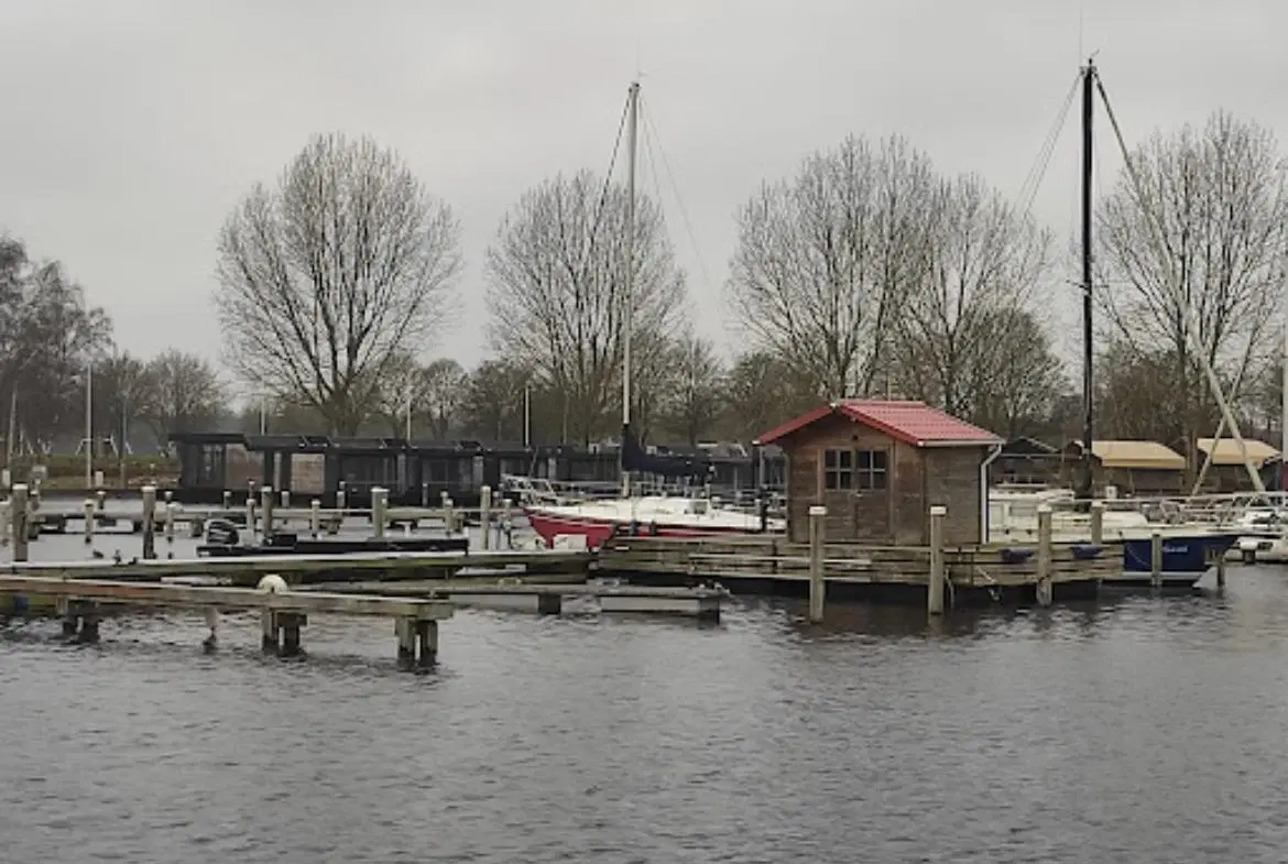 Biddinghuizen, Spijkweg 15 - P347