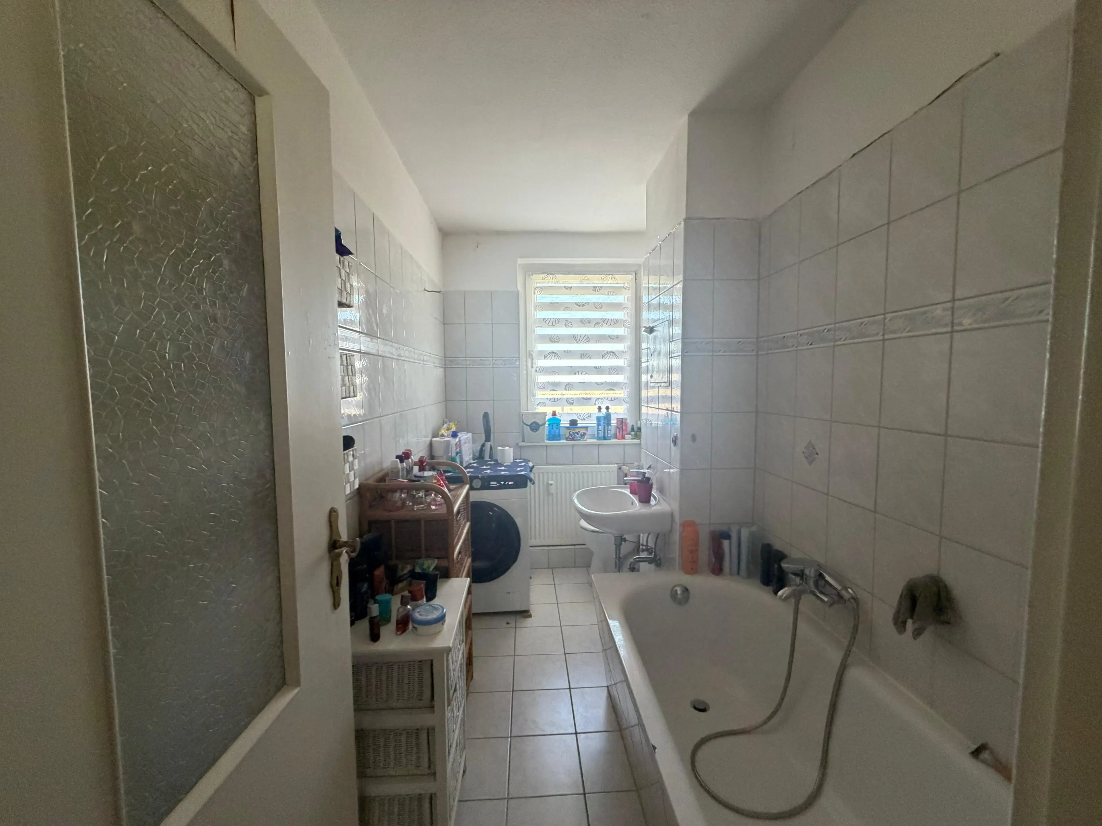 6 appartementen, bouwjaar: 1983 (huursom € 28.537,80) in Behren-Lübchin - Duitsland