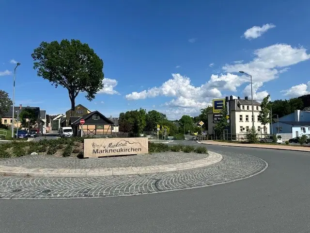 60 appartementen / studio’s, bouwjaar 1988, 25 verhuurd (€ 82.800,= huur) - Markneukirchen - Duitsland